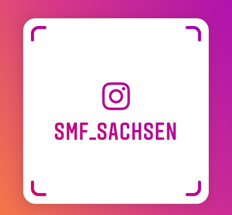 Logo von Instagram in Kombination mit dem Profilnamen SMF_SACHSEN